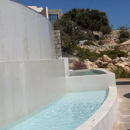 Vila Unique Luxury With Private Pools And Breathtaking Sea Views In Lindos Area *