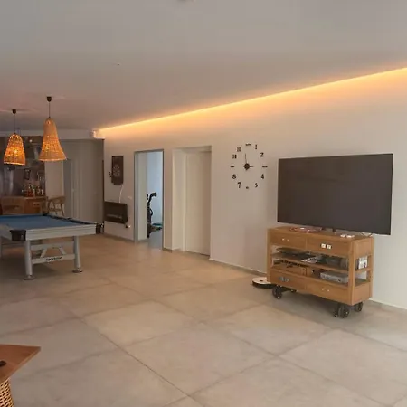 Unique Luxury With Private Pools And Breathtaking Sea Views In Lindos Area Villa *